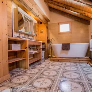 Chalet Beautiful, Atypical Loft In The Aravis, Les Clefs